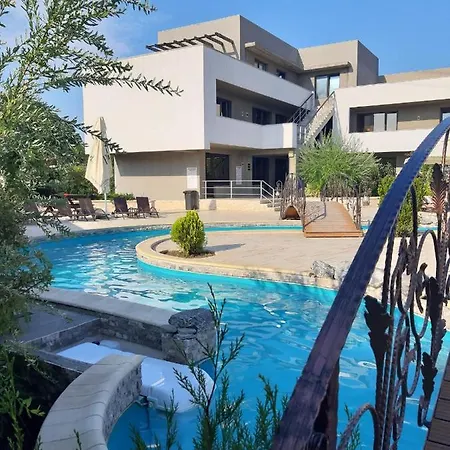 Complex Casa Ani エフォリエ・ノルド